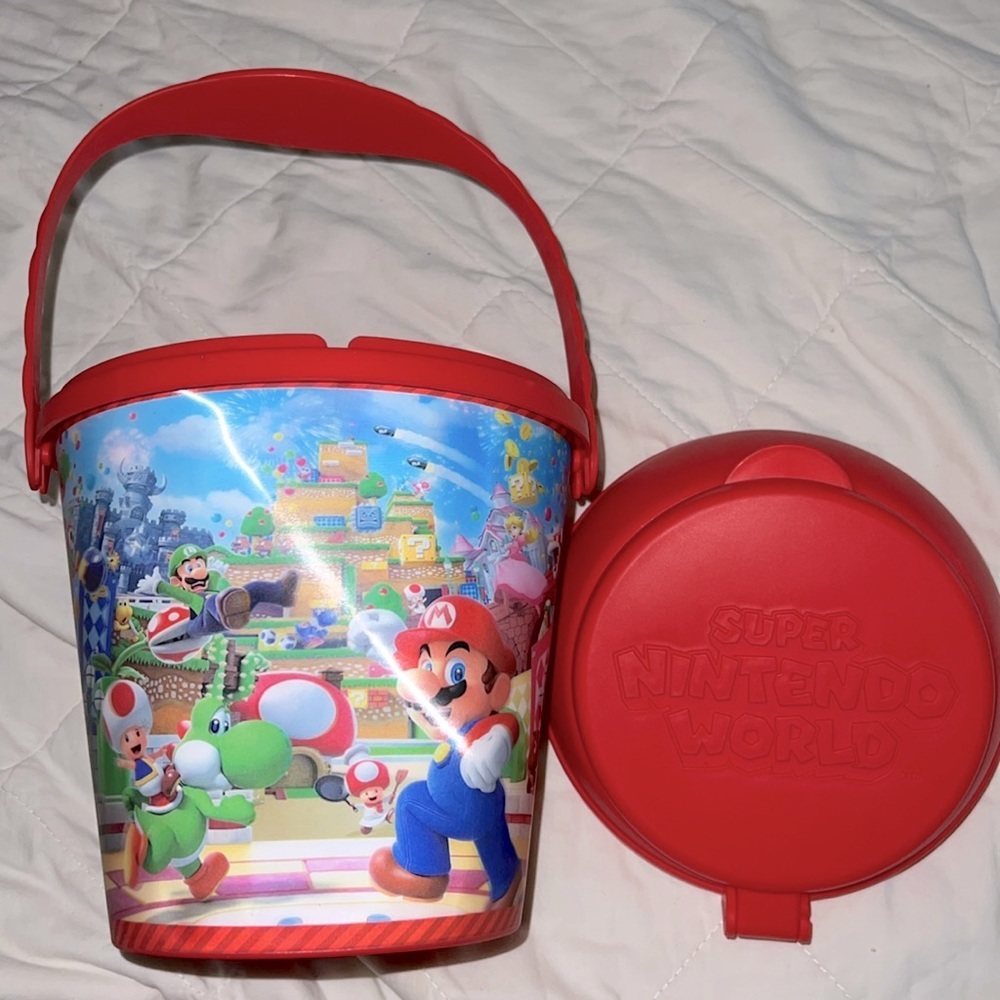 - Super Nintendo world universal studios bucket 🪣